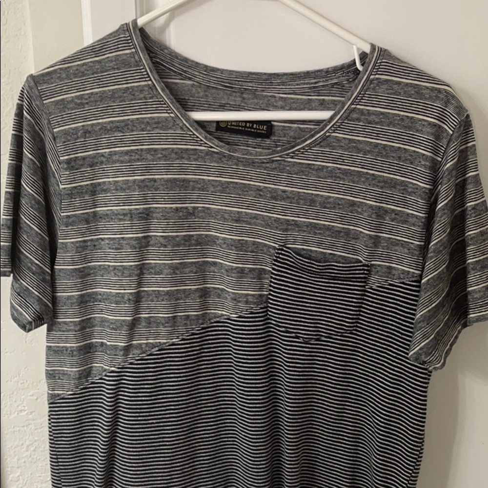 Size medium Top from United By Blue